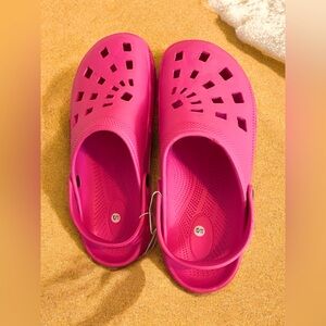 Pink Sz 10/11 nwot slip on sling back sandals cushioned for comfort